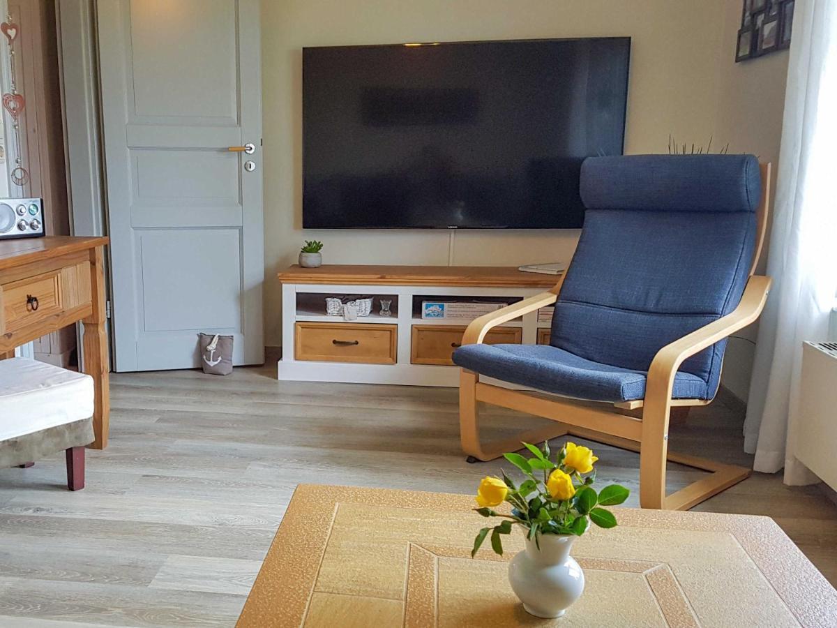 Ferienwohnung Im Roten Haus Stahlbrode Dış mekan fotoğraf